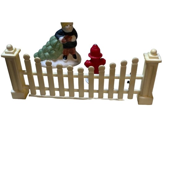 Hand-Painted Ceramic Christmas Village Figurines and Accessories - Picture 6 of 11